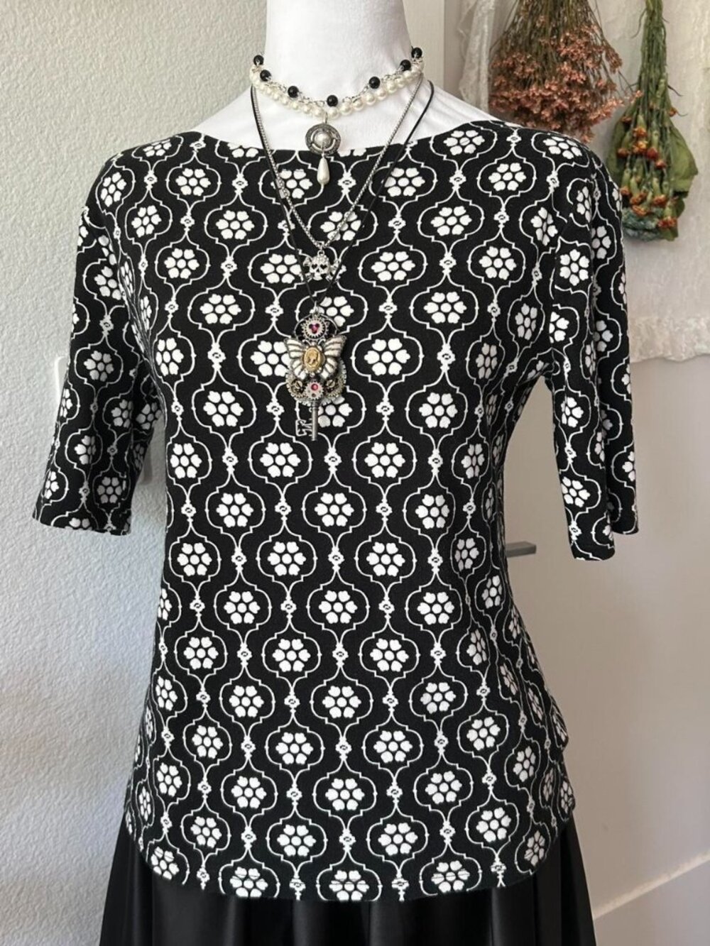 Charter Club Black and White Short Sleeve Boat Neck Top